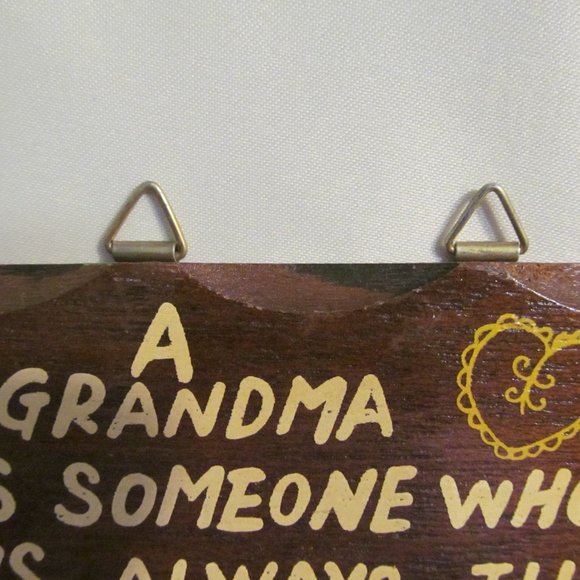 Vintage Wood Wall Plaque Grandma Always There When You Need Her ~ Rocks & Hearts - Picture 4 of 9